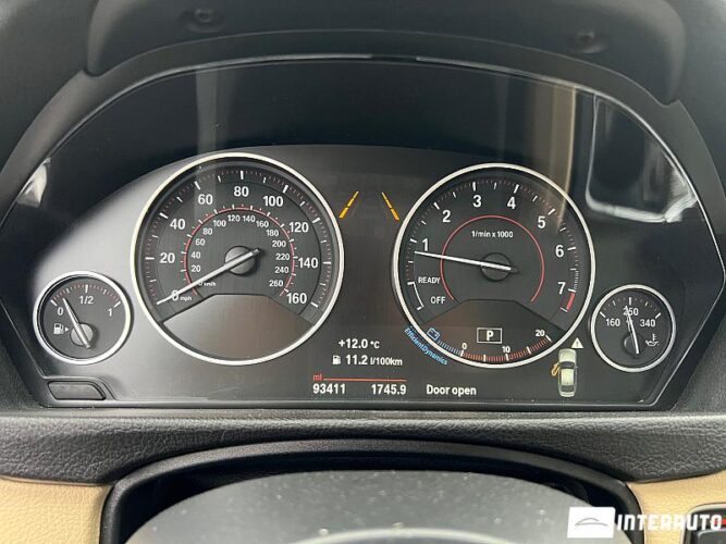 BMW 330 40 interauto-car