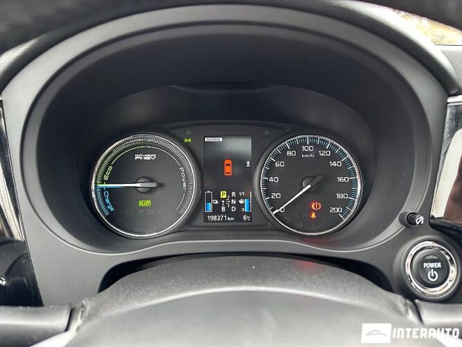 Mitsubishi Outlander 40 interauto-car