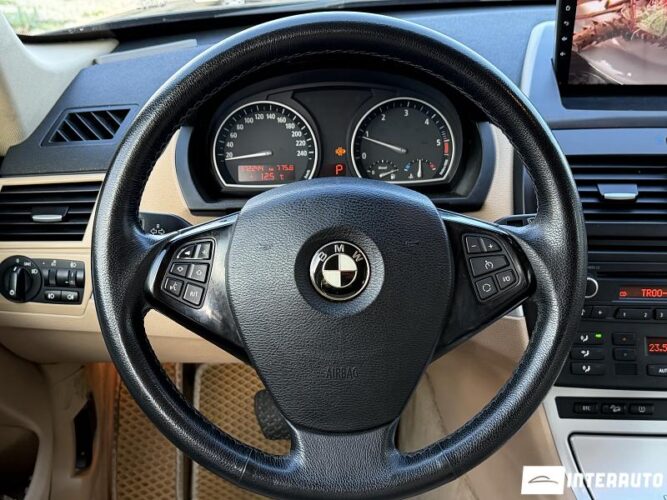 BMW X3 2.0D 37 interauto-car