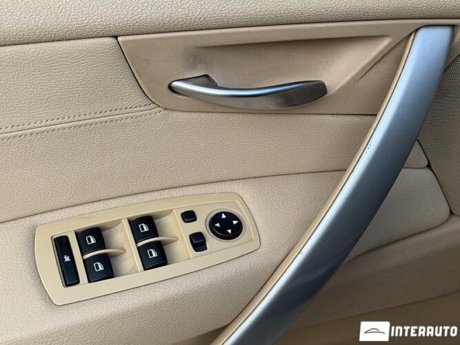 BMW X3 2.0D 33 interauto-car