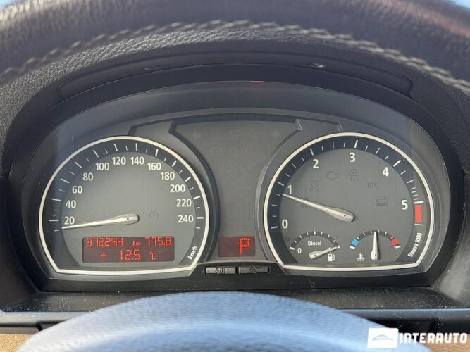 BMW X3 2.0D 38 interauto-car