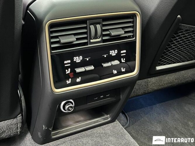 Porsche Cayenne S Coupe 48 interauto-car