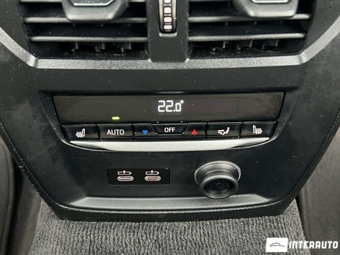 BMW 330E 67 interauto-car