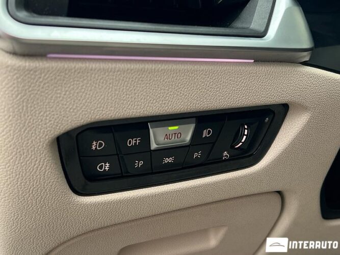 BMW 330E 50 interauto-car