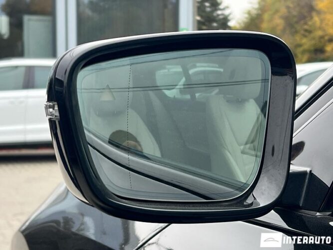 BMW 330E 71 interauto-car