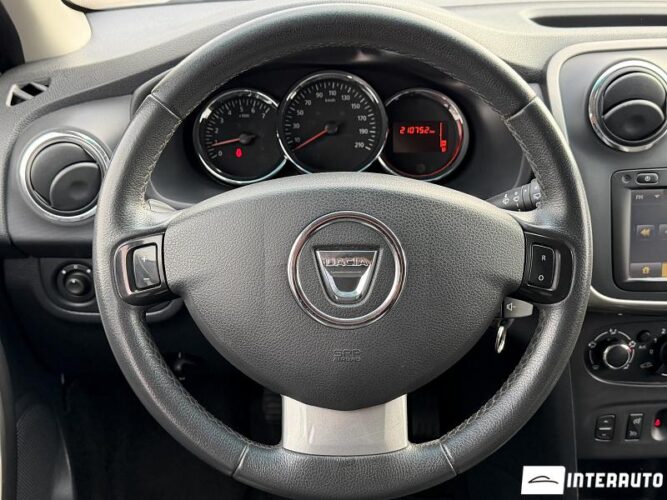 Dacia Sandero Stepway 36 interauto-car