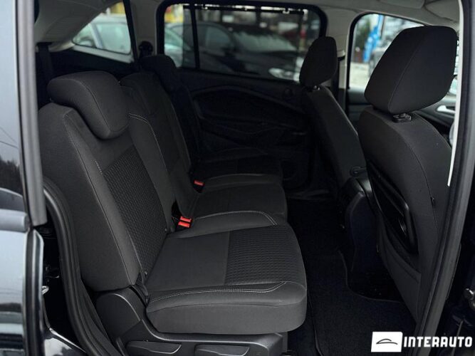 Ford Grand C-MAX 42 interauto-car