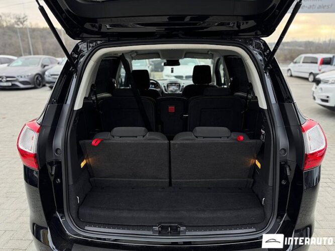 Ford Grand C-MAX 46 interauto-car