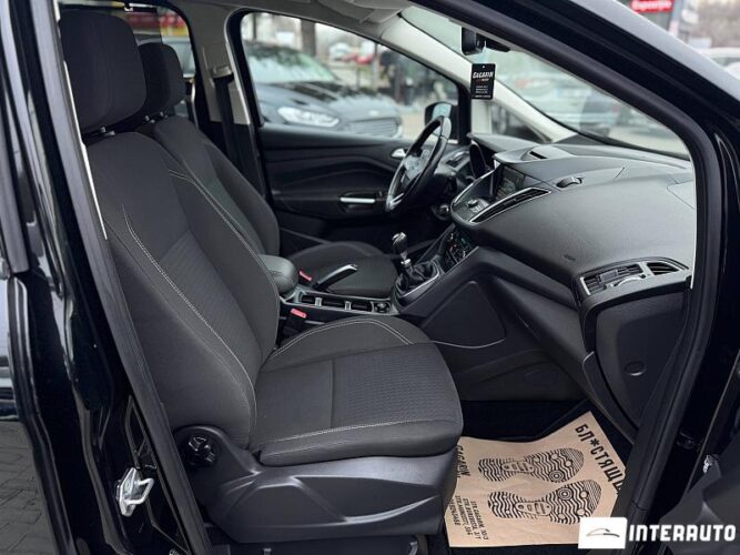 Ford Grand C-MAX 43 interauto-car