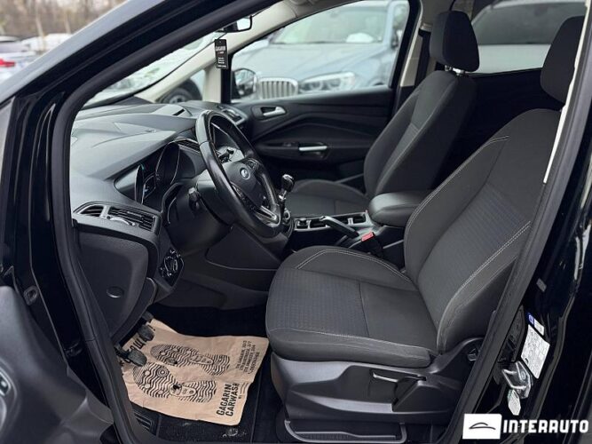 Ford Grand C-MAX 33 interauto-car