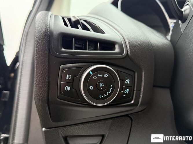 Ford Focus 45 interauto-car