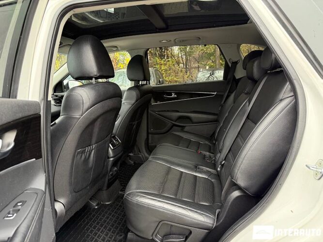 Kia Sorento 47 interauto-car