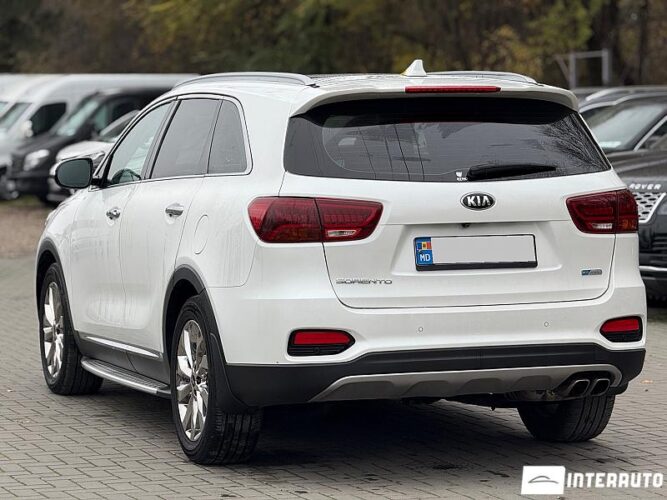 Kia Sorento 33 interauto-car