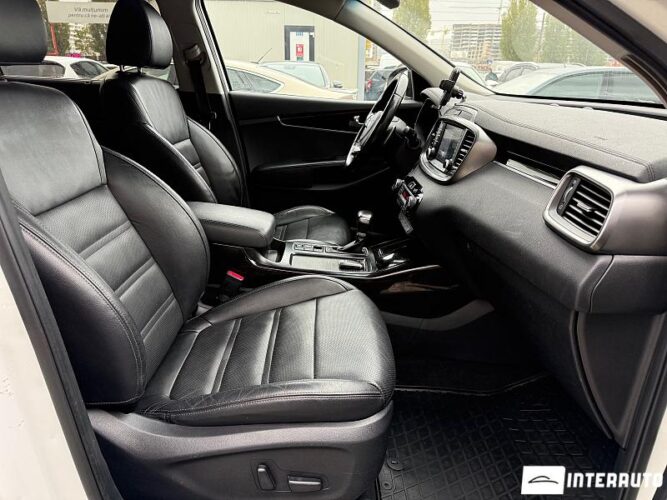 Kia Sorento 44 interauto-car