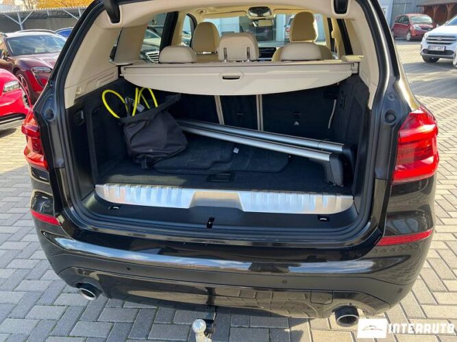 BMW X3 3.0e 47 interauto-car