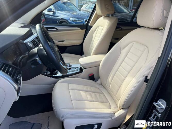 BMW X3 3.0e 35 interauto-car