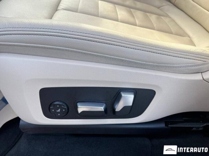 BMW X3 3.0e 43 interauto-car