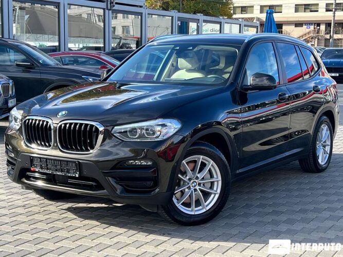 BMW X3 3.0e 32 interauto-car