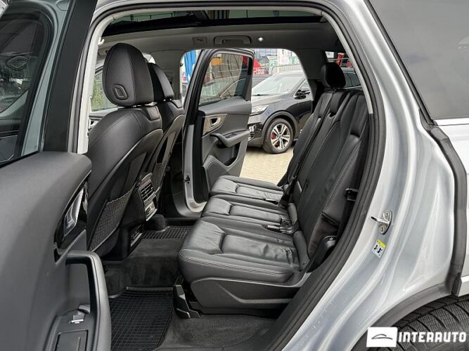 Audi Q7 50 interauto-car