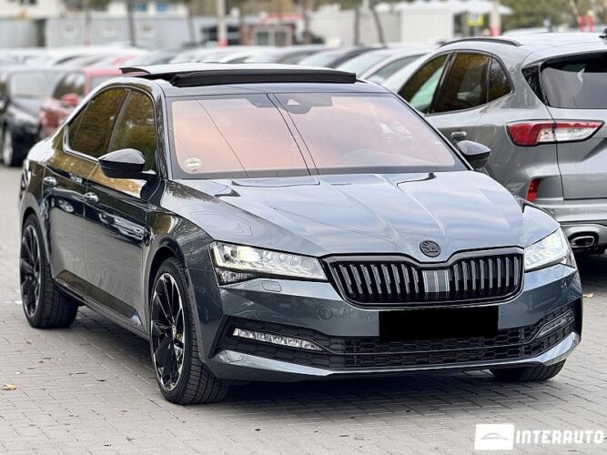 Skoda Superb 33 interauto-car
