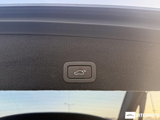 Volvo XC 60 51 interauto-car