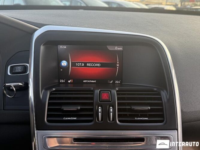 Volvo XC 60 40 interauto-car