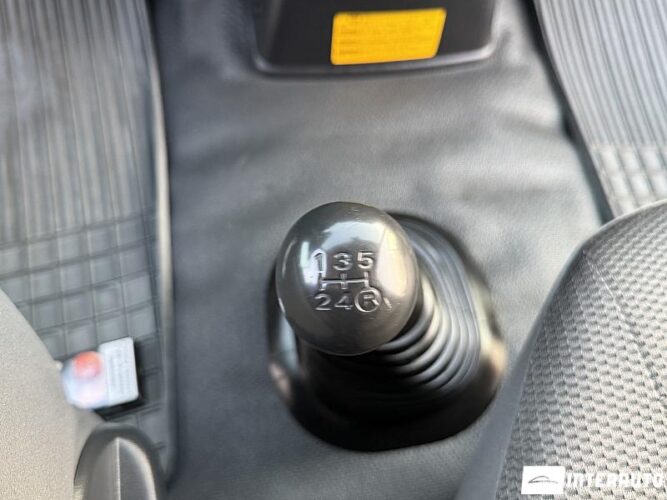 Toyota Hiace 35 interauto-car