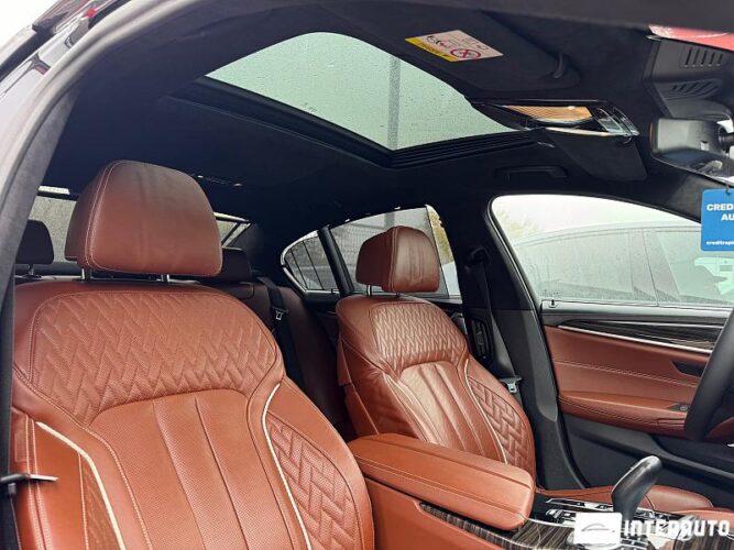 BMW 530e 64 interauto-car