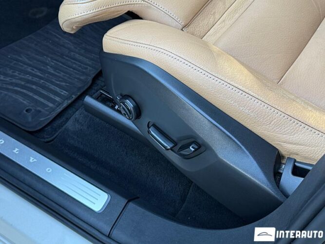 Volvo XC 90 36 interauto-car