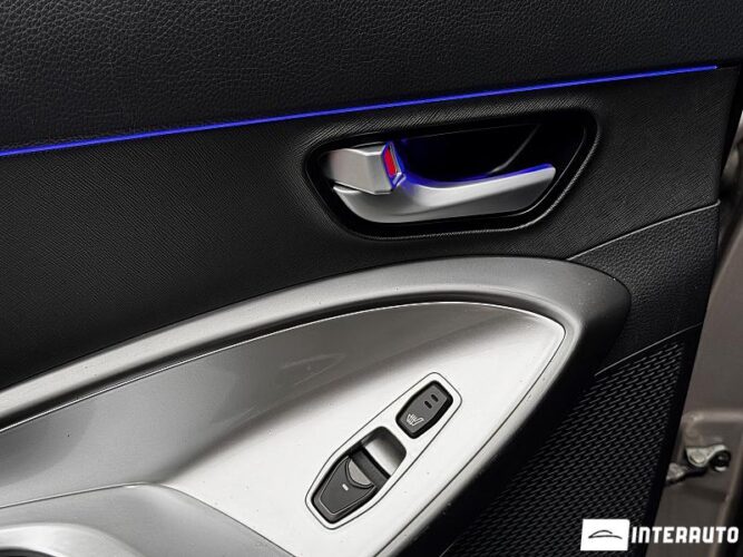 Hyundai Santa Fe 53 interauto-car