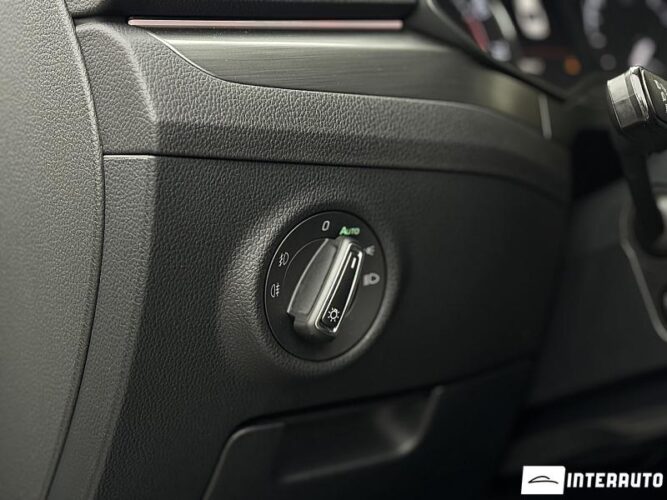 Skoda Superb 45 interauto-car