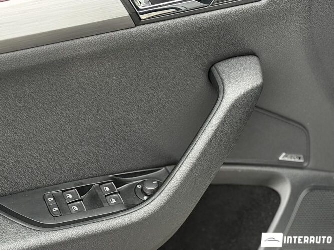 Skoda Superb 41 interauto-car