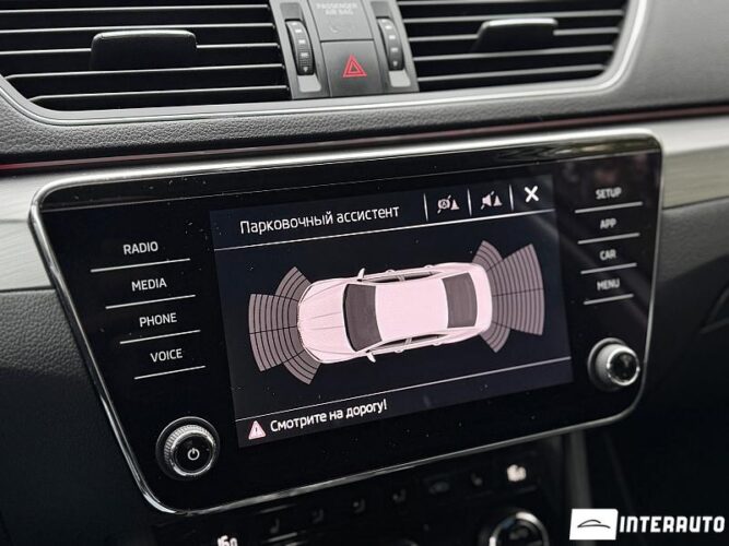 Skoda Superb 49 interauto-car