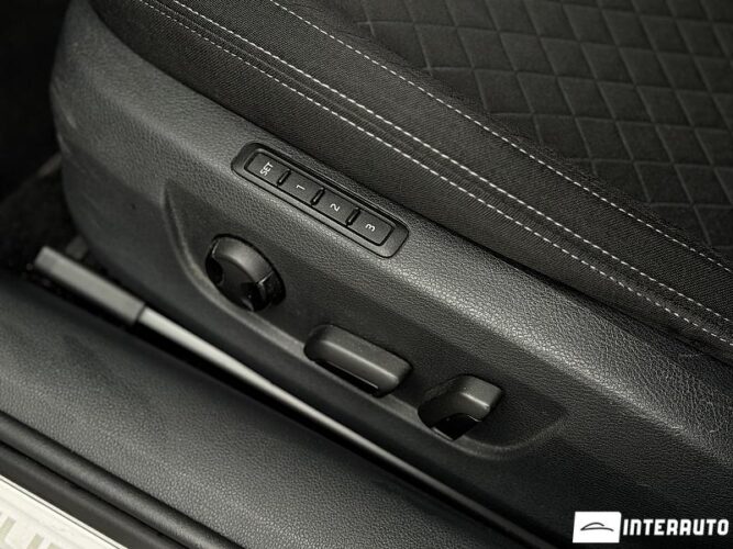 Skoda Superb 43 interauto-car