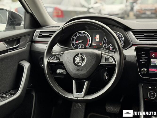 Skoda Superb 46 interauto-car