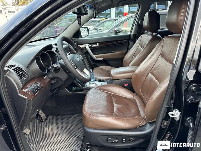 Kia Sorento 32 interauto-car