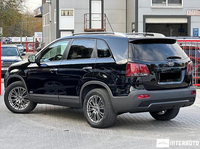 Kia Sorento 31 interauto-car