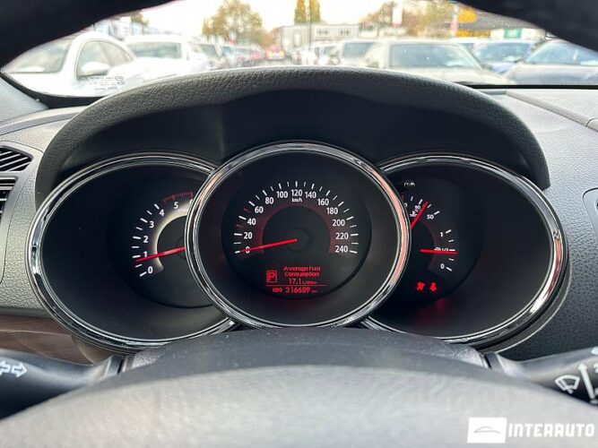Kia Sorento 37 interauto-car