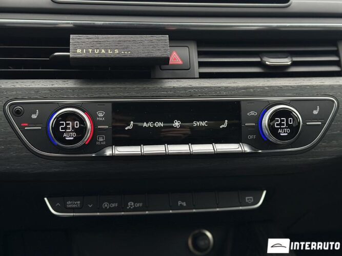 Audi A4 42 interauto-car