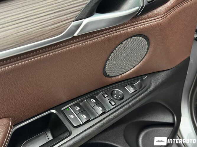 BMW X5 2.5D 42 interauto-car