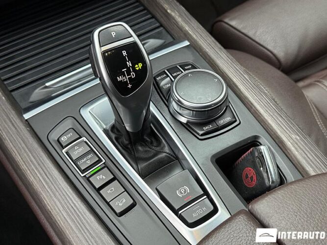 BMW X5 2.5D 51 interauto-car