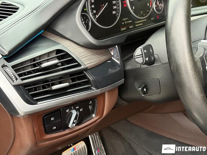BMW X5 2.5D 43 interauto-car