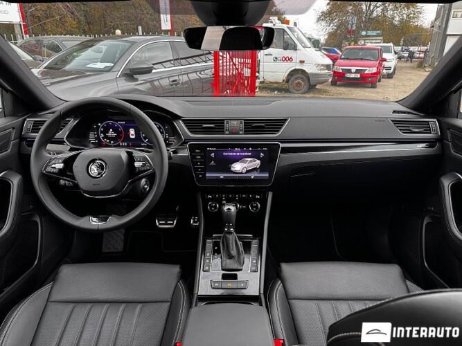 Skoda Superb 42 interauto-car