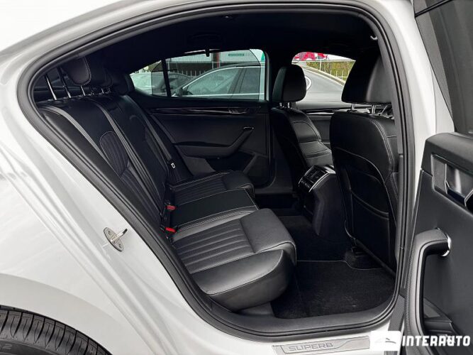 Skoda Superb 41 interauto-car