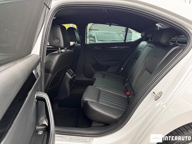 Skoda Superb 40 interauto-car