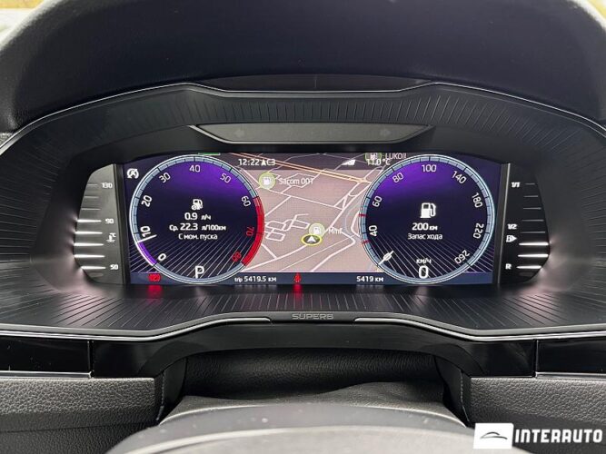 Skoda Superb 43 interauto-car