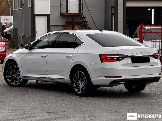 Skoda Superb 37 interauto-car