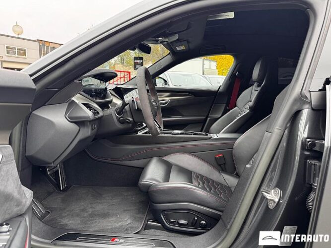 Audi RS E-tron GT 38 interauto-car