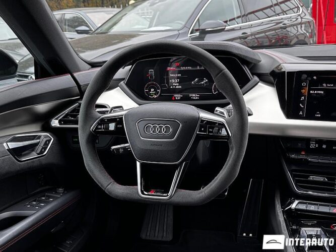 Audi RS E-tron GT 41 interauto-car