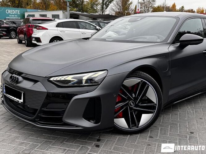 Audi RS E-tron GT 37 interauto-car